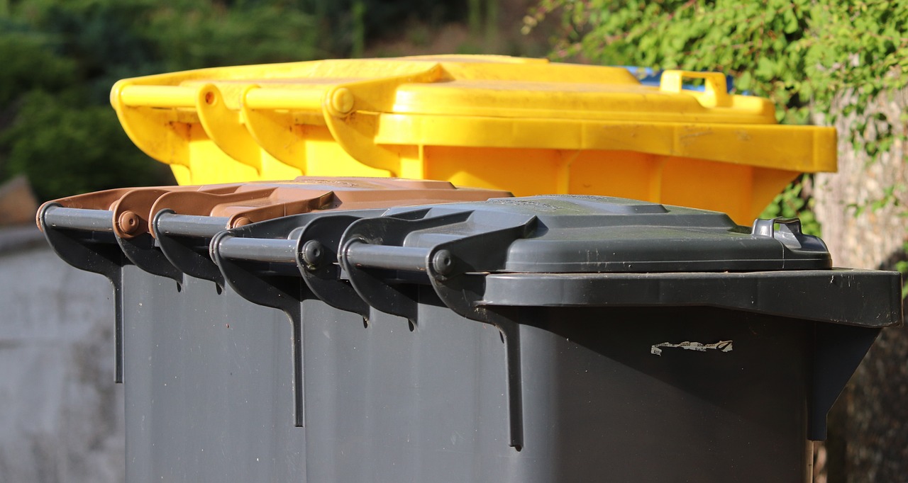 How to Use Color-Coded Storage Bins for Better Organization
